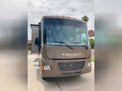 14 Winnie Vista 30T Front.jpg