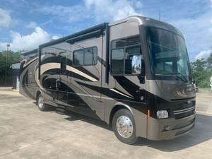 2012 Itasca Suncruiser Series M-35P-Ford