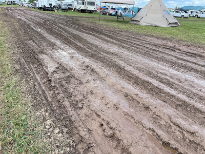 muddy-road.png