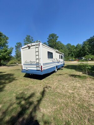 For sale 1999 Fleetwood Pace Arrow 31e