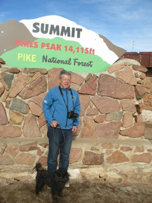 03 09  Oct 30 2018  Pikes Peak  Summit.JPG