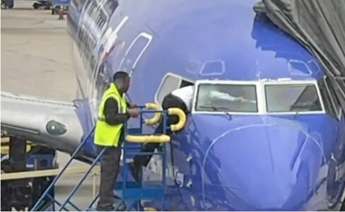 JetLockedOut_1.jpg