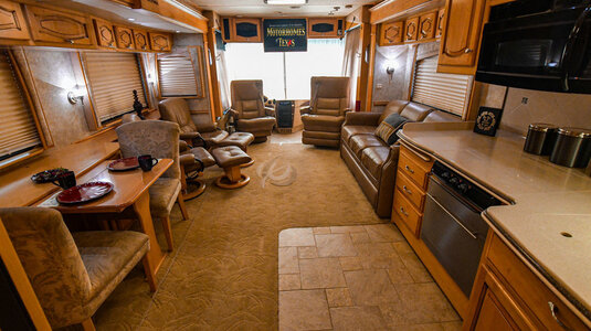 2006 Newmar Mountain Aire 3 (1).jpg