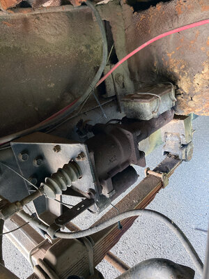 1980-Allegro-Tiffin-master-cylinder.jpg