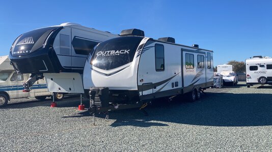 Trailer side view.jpg