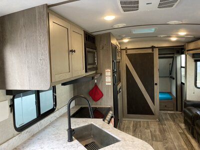Main cabin 1.JPG