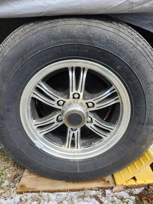 Crossroads Cruiser Aire wheel.jpg