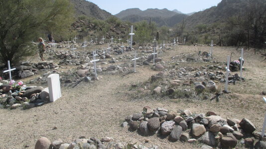 Signal Arizona Cemetrery 1.JPG