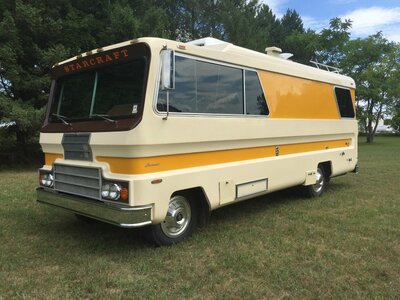 1974-Starcraft-Motorhome-.jpg