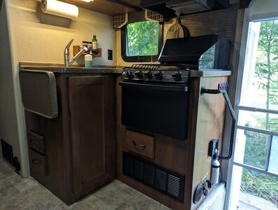 kitchen2.jpg