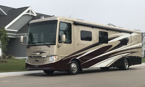 2017 Newmar Ventana LE 4037