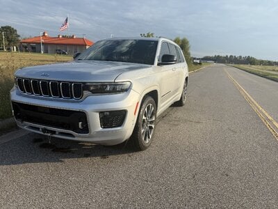 01-front-three-quarter.jpg