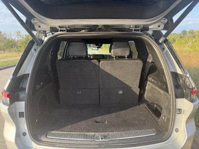 07-cargo-seats-up.jpg