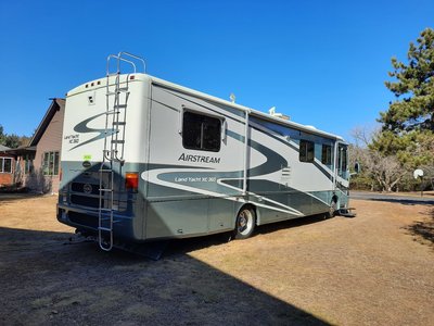 2001 36 ft Airstream Landyacht Motorhome